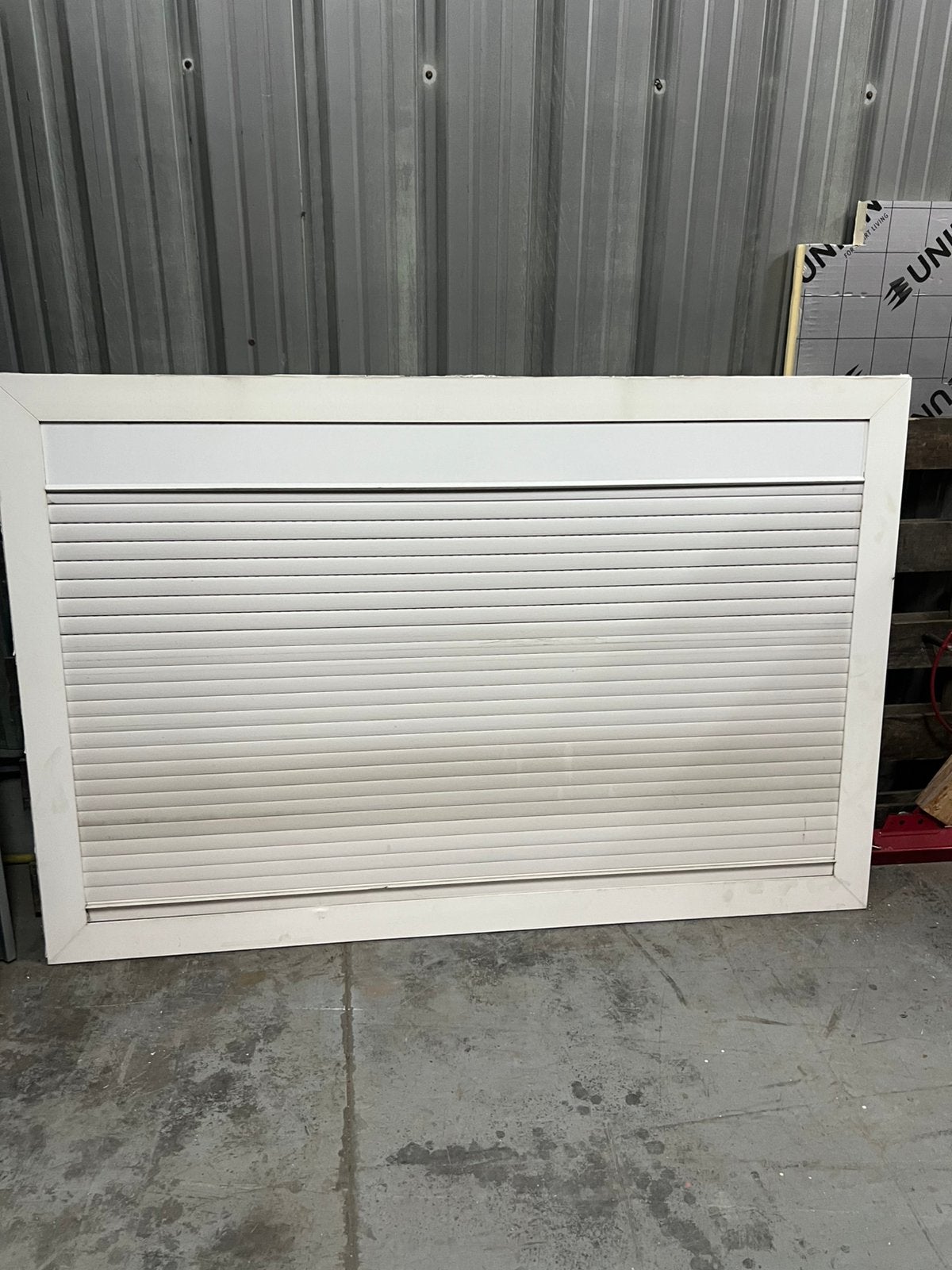 Raam met ingebouwd rolluik, Ophalen, Gevelraam of Ruit, Gebruikt, 120 tot 160 cm