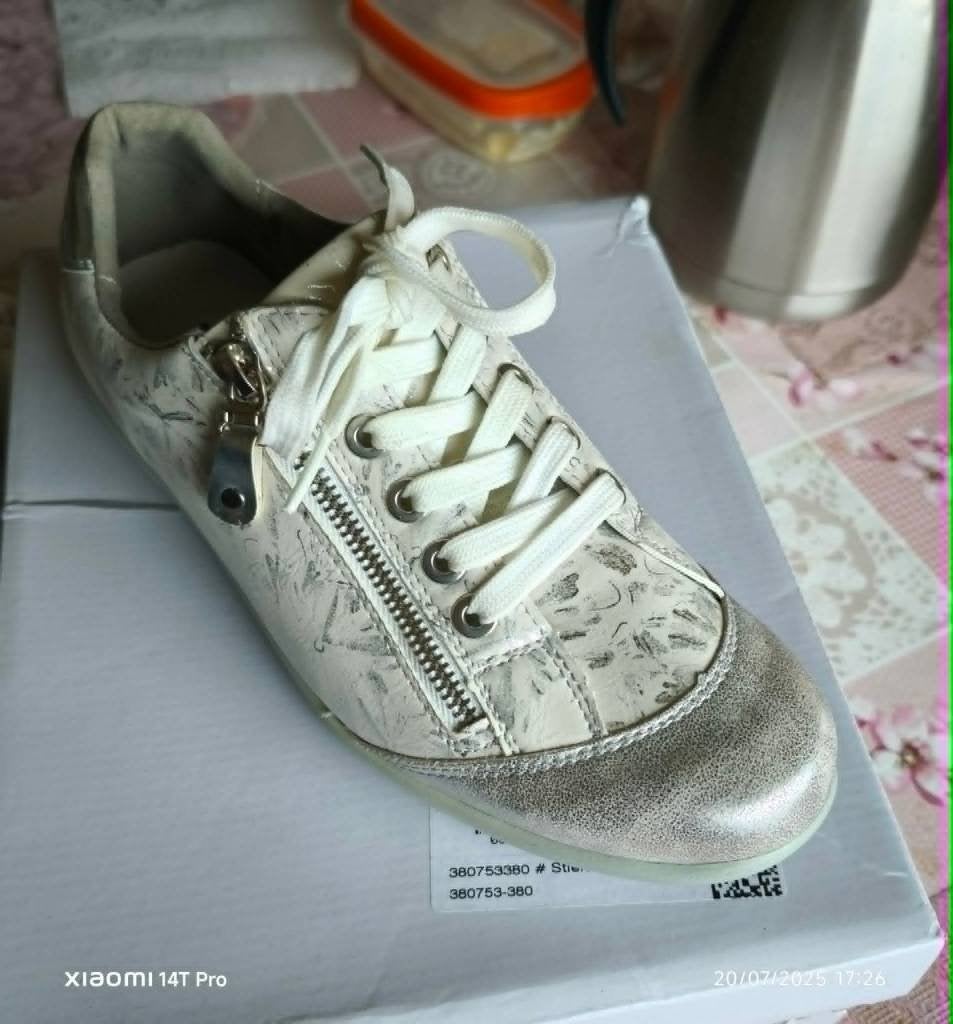 baskets Blanc/argent Wonder Walk portées 1x pointure 39, Kleding | Dames, Ophalen, Wonder Walk, Wit, Zo goed als nieuw