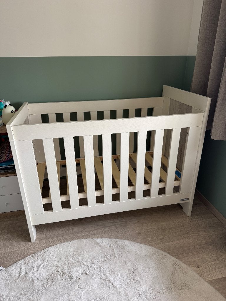 Meegroeibed TWF Parma, Kinderen en Baby's, Ophalen, Zo goed als nieuw, Ledikant