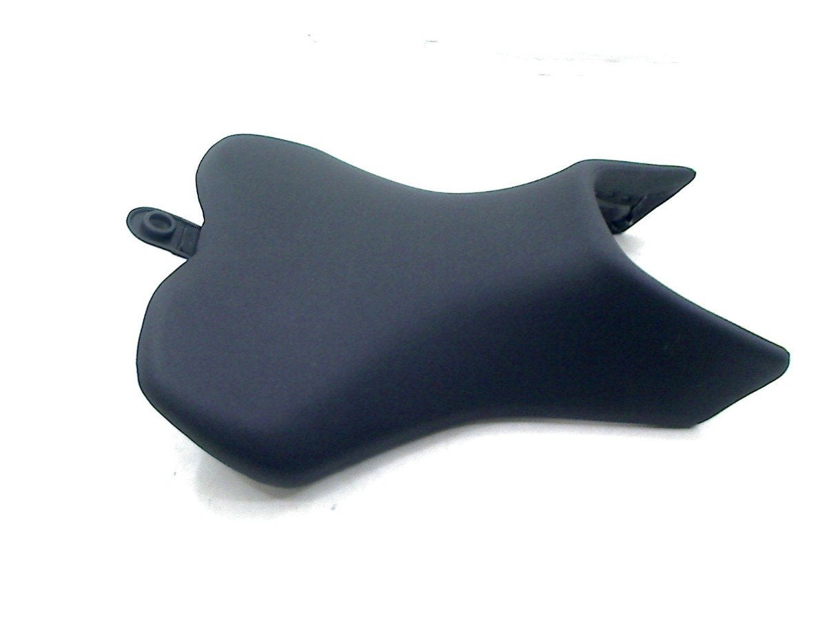 BUDDYSEAT VOOR Suzuki GSX-8R (01-2023/-) (45111-25l0), Dhr. S. di Majo, Gebruikt, Info@cama-motorparts.nl, P.J. Troelstraweg 8 8
3144 CX  MAASSLUIS, NL