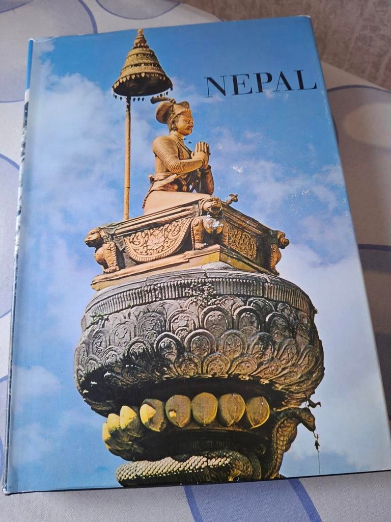 Boek Artis: Nepal, Ophalen