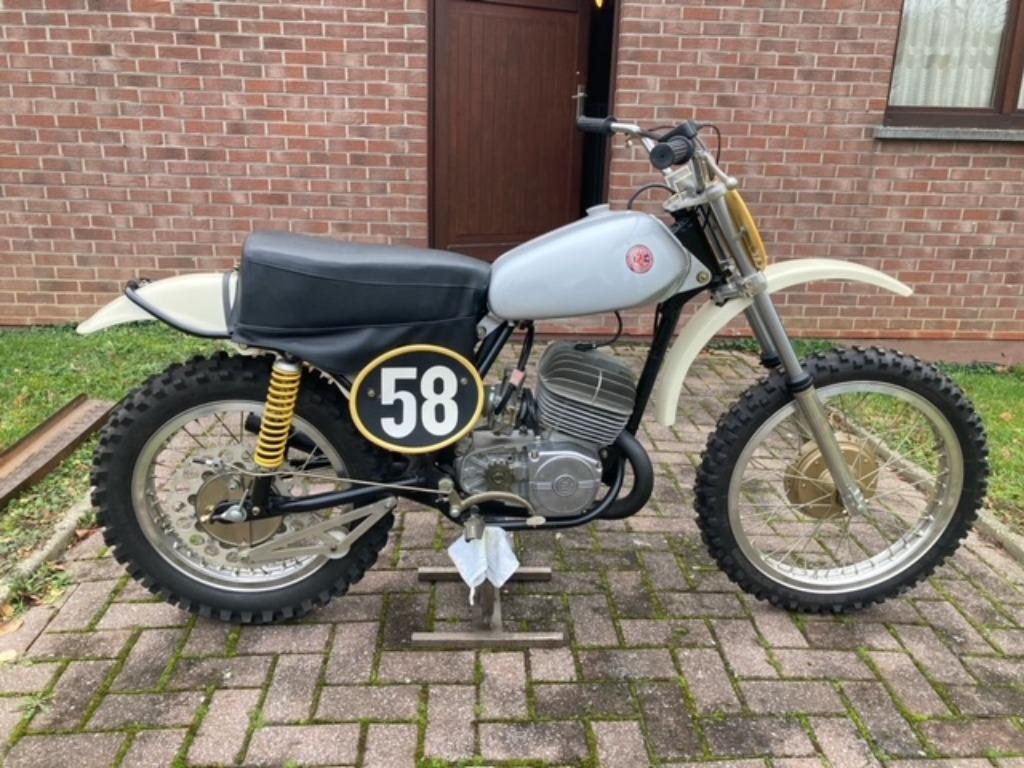CZ 250 type 980, Motoren, Ophalen, 1 cilinder, 12 t/m 35 kW