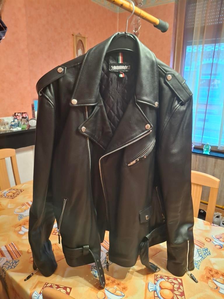 Perfecto en vrai cuir, Motos, Vêtements | Vêtements de moto, Enlèvement ou Envoi, Manteau | cuir, Voir photo, Neuf, sans ticket