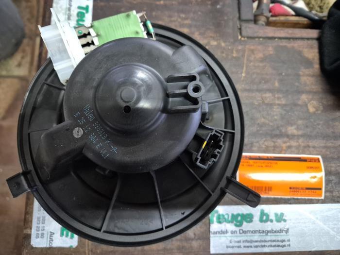 Moteur de ventilation chauffage d'un Volkswagen Caddy, Autos : Pièces & Accessoires, Enlèvement ou Envoi, 3 mois de garantie, Utilisé