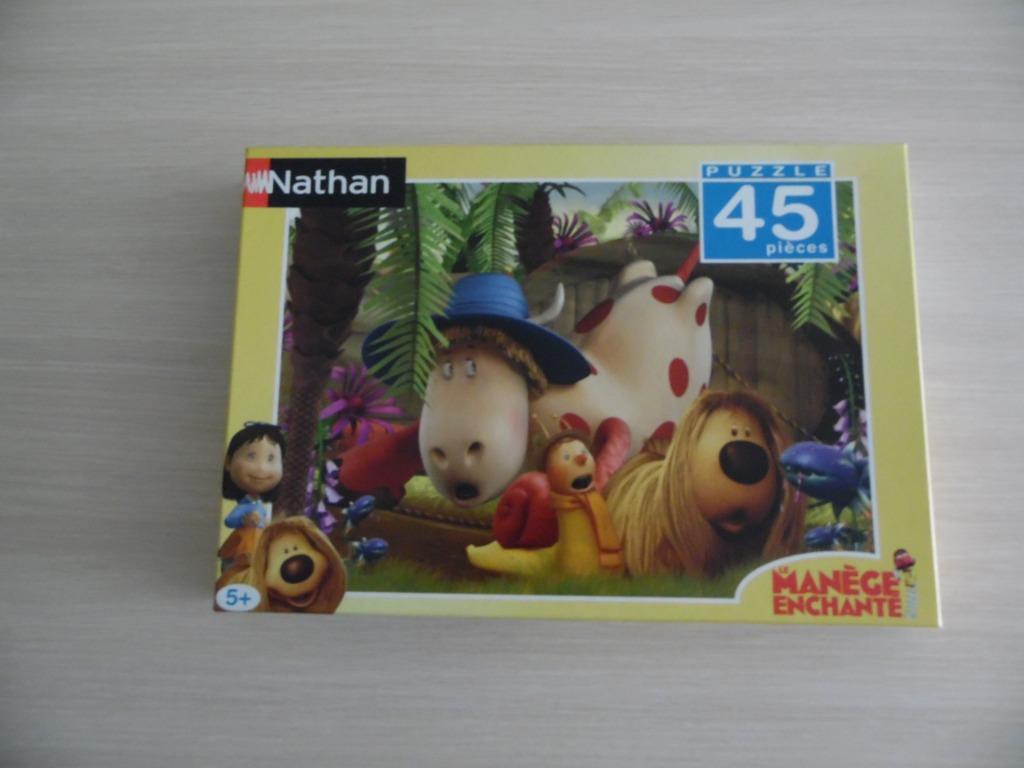 LE MANÈGE ENCHANTÈ      45 PIÈCES    NATHAN, Enlèvement ou Envoi, 10 à 50 pièces, Comme neuf, 4 à 6 ans