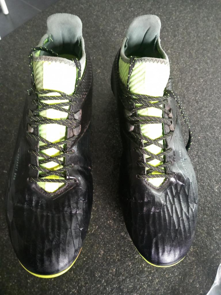 rugbyschoen maat 43 met extra noppen, Sports & Fitness, Rugby, Enlèvement ou Envoi, Utilisé, Chaussures