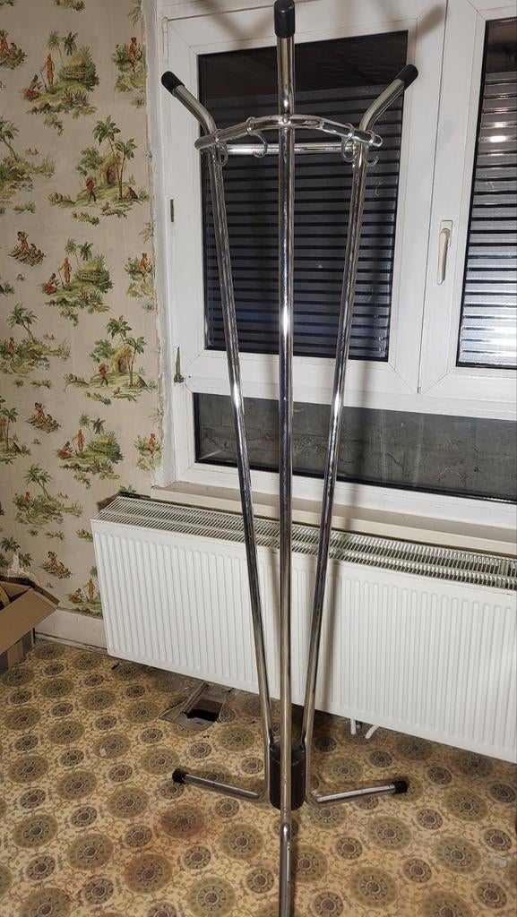 Portemanteau sur pied vintage en métal chromé, Comme neuf, Métal, Portemanteau sur pied, 150 à 200 cm