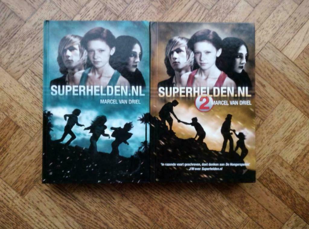Marcel van Driel: superhelden nl deel 1 en 2, Boeken, Ophalen of Verzenden, Gelezen