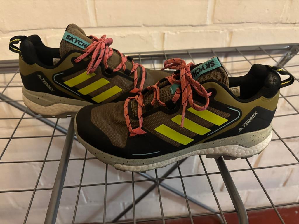 Adidas Skychaser Terrex GTX size 42, Kleding | Heren, Schoenen, Ophalen, Overige kleuren, Sportschoenen, Zo goed als nieuw