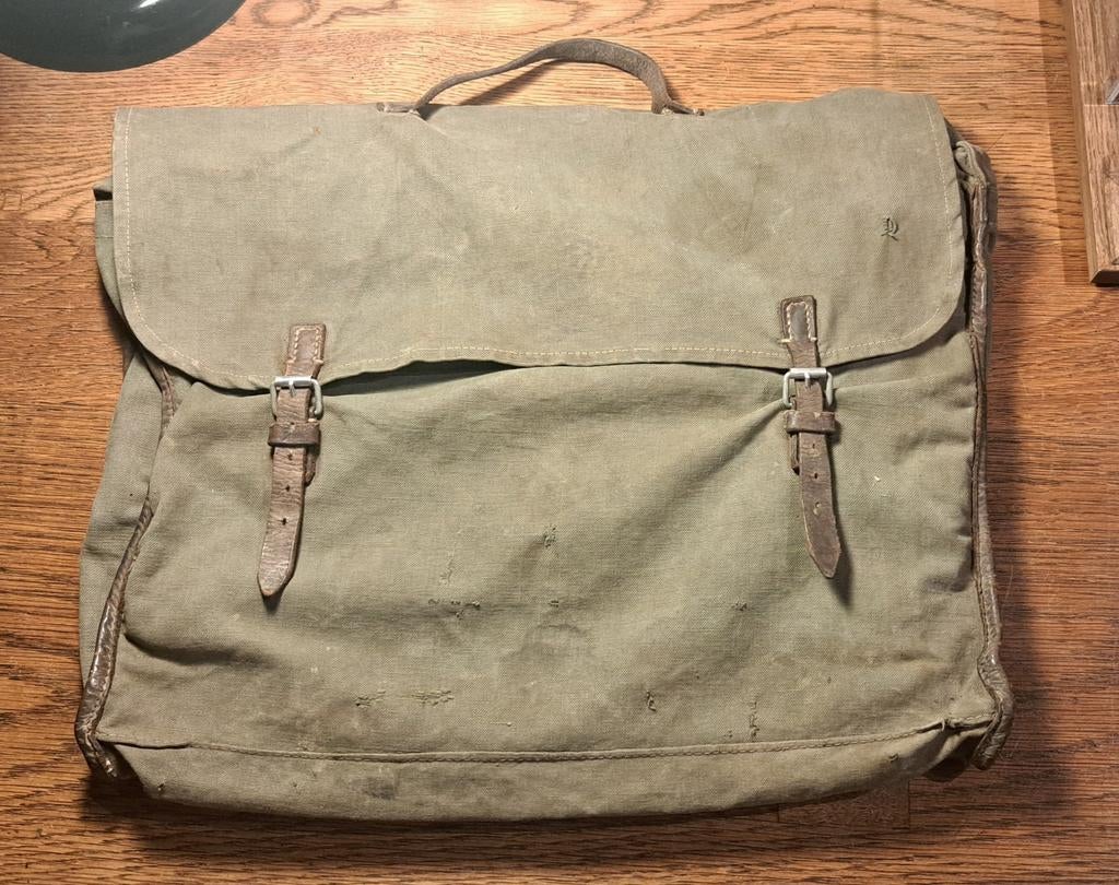 sac à vêtements allemand de la Seconde Guerre mondiale, Enlèvement ou Envoi