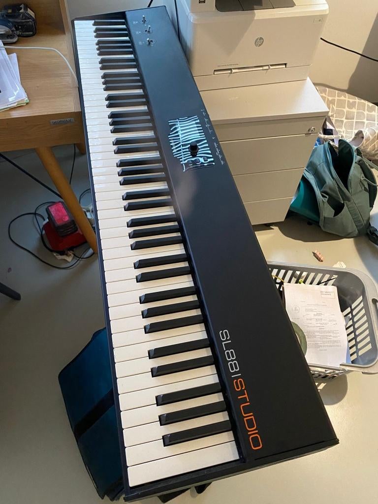 Studiologic SL88 Studio, Ophalen, Zo goed als nieuw