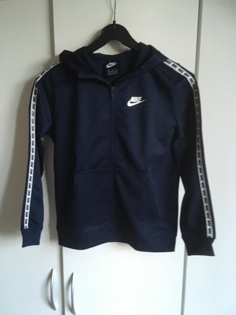 Nike trui met rits en kap maat 10-12 jaar, Ophalen, Jongen of Meisje, Trui of Vest, Zo goed als nieuw