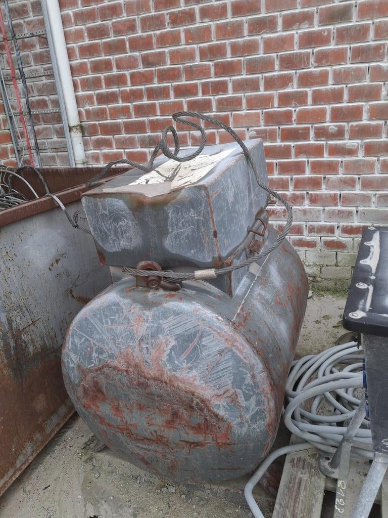 Dieseltank 500 liter met pomp, Ophalen