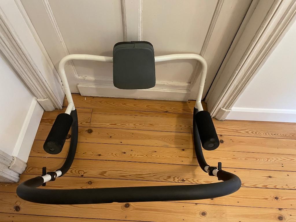 Appareil pour abdos, Sports & Fitness, Équipement de fitness, Enlèvement, Utilisé, Abdominaux, Roue abdominale