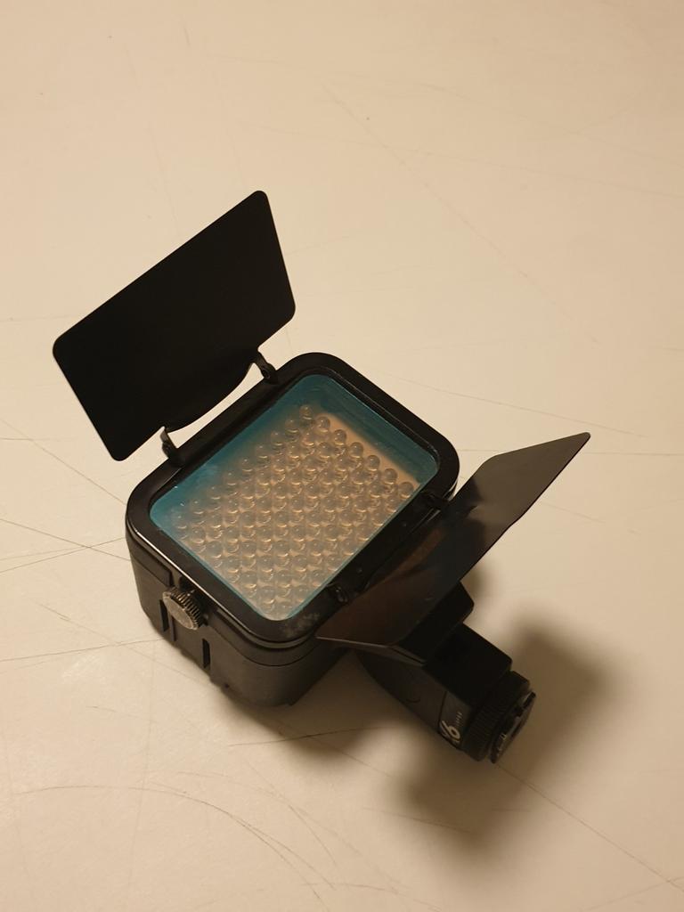 Lumen X6 ledpro cameralamp, Audio, Tv en Foto, Fotografie | Fotostudio en Toebehoren, Ophalen, Gebruikt, Lamp of Flitsset