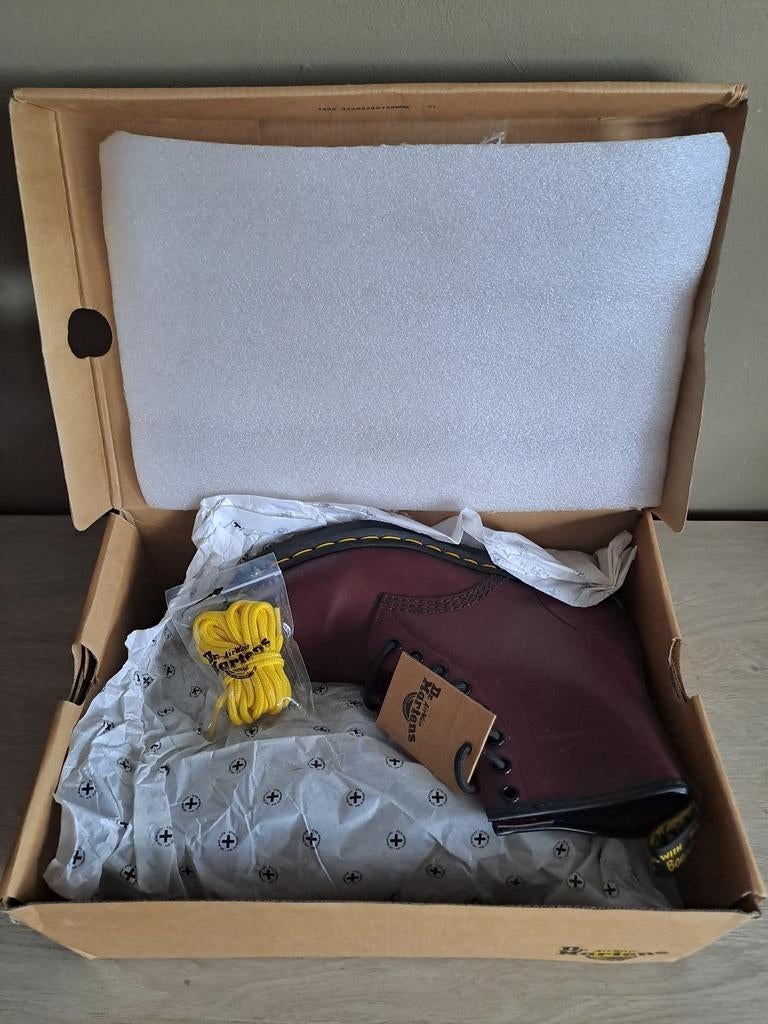 The Original AirWair Dr. Martens Bordeaux / Red  37 nieuw, Ophalen, Nieuw