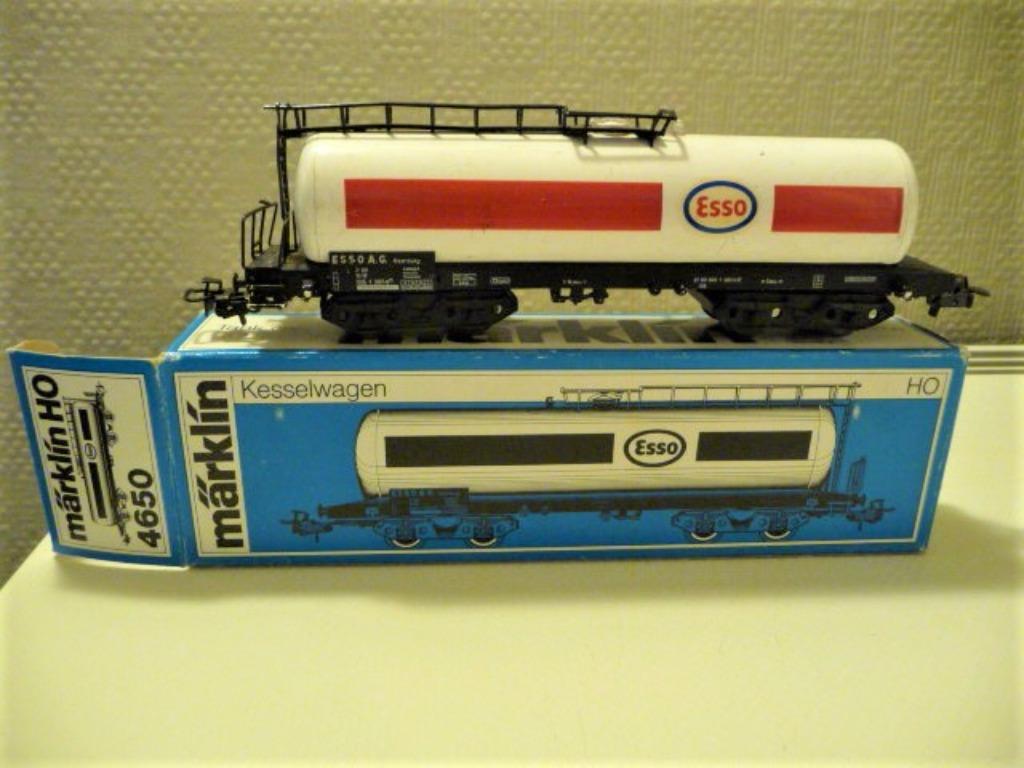 4650 Märklin H0 - 1 x wagon-chaudière ESSO OVP et remorque, Jg01618@telenet.be, Analogique, Enlèvement ou Envoi, Marklin