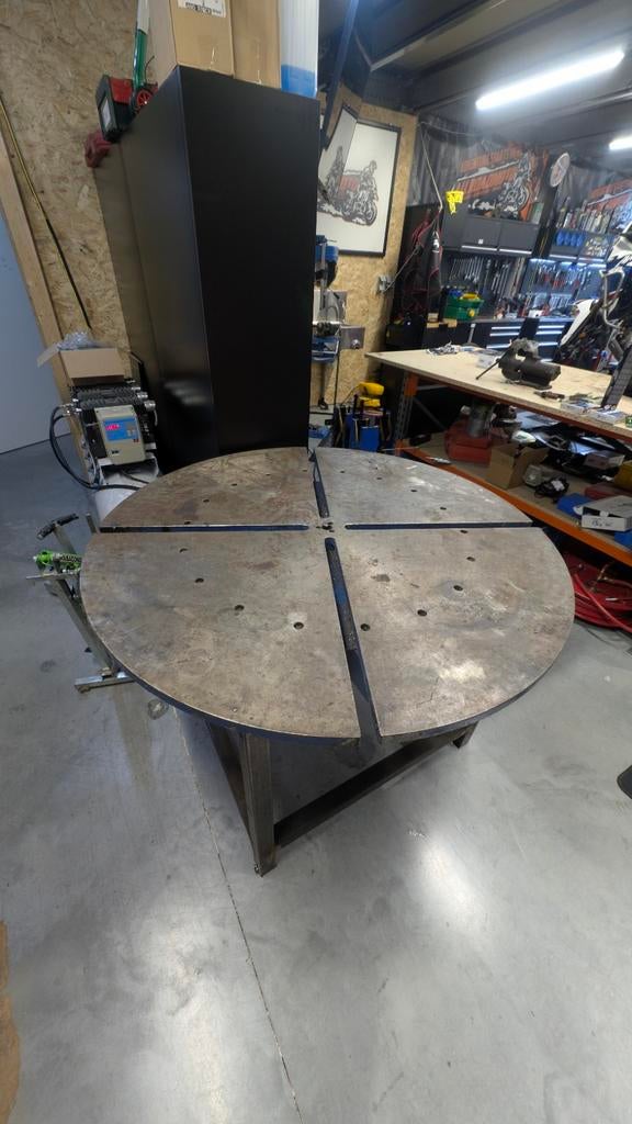 Table à souder, diamètre 125 cm, feuille 27 mm, Enlèvement