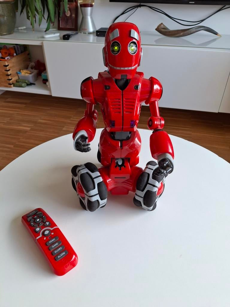 WowWee Tribot Red, Kinderen en Baby's, Ophalen, Zo goed als nieuw