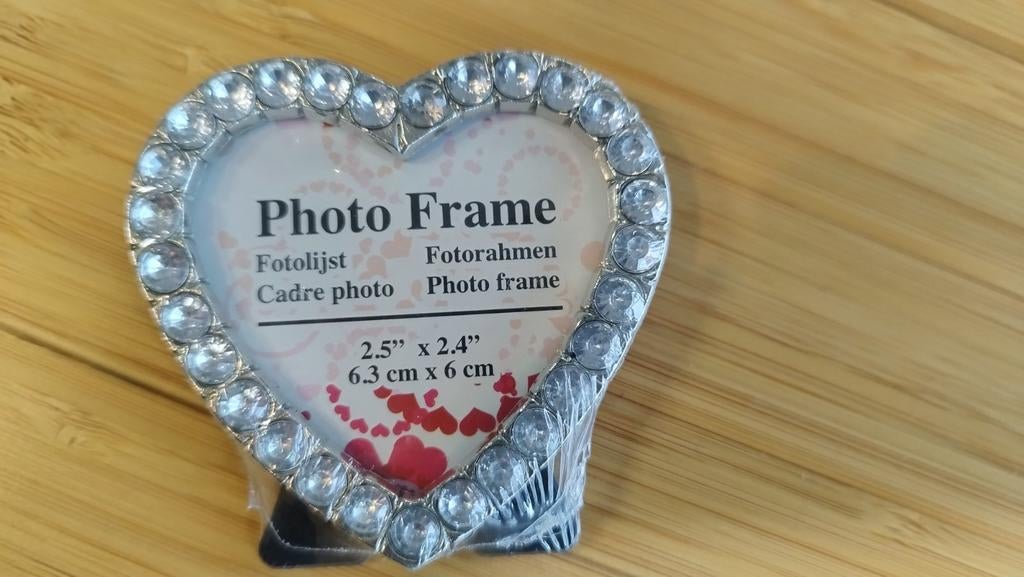 8 x Petits cadres photos cœur strass déco mariage, Maison & Meubles, Enlèvement, Neuf, Métal ou Aluminium