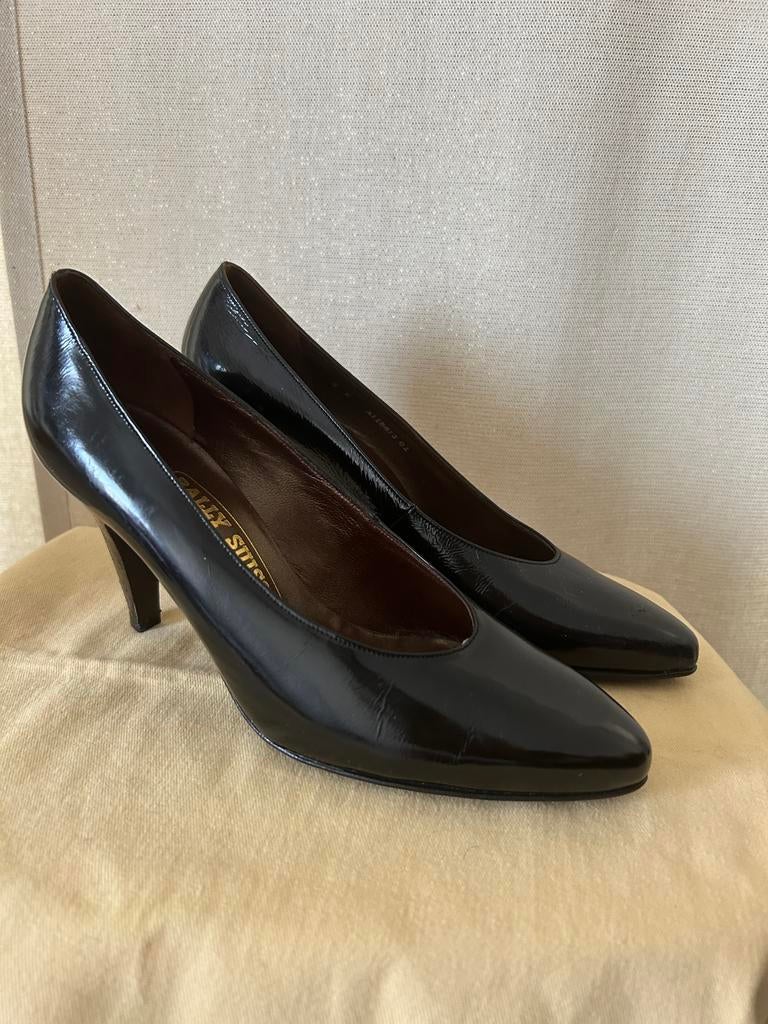 Zwarte pumps van Bally Suisse Marion in lakleer UK 3 of EU36, Kleding | Dames, Schoenen, Ophalen of Verzenden, Zwart, Pumps