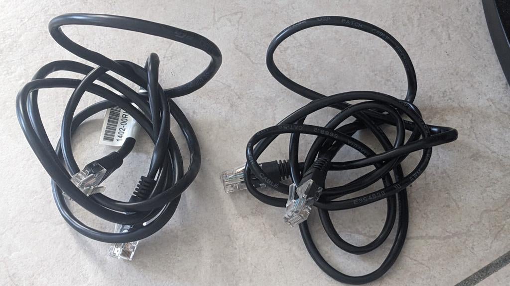 RJ45 1m50 cat5e utp internet/ethernetkabel - goede staat*x2., Computers en Software, Pc- en Netwerkkabels, Ophalen of Verzenden