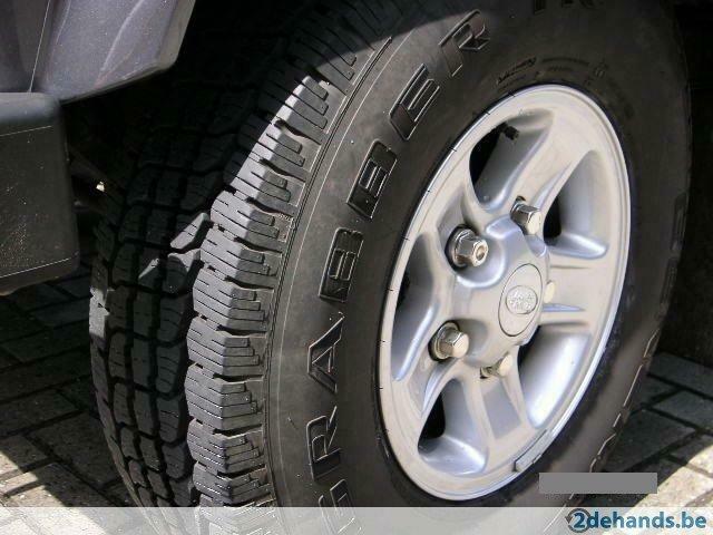 LAND ROVER Defender - Jantes BOOST Original avec pneus NEUF, Neuf, Pneus et Jantes, 4 Saisons, 16 pouces