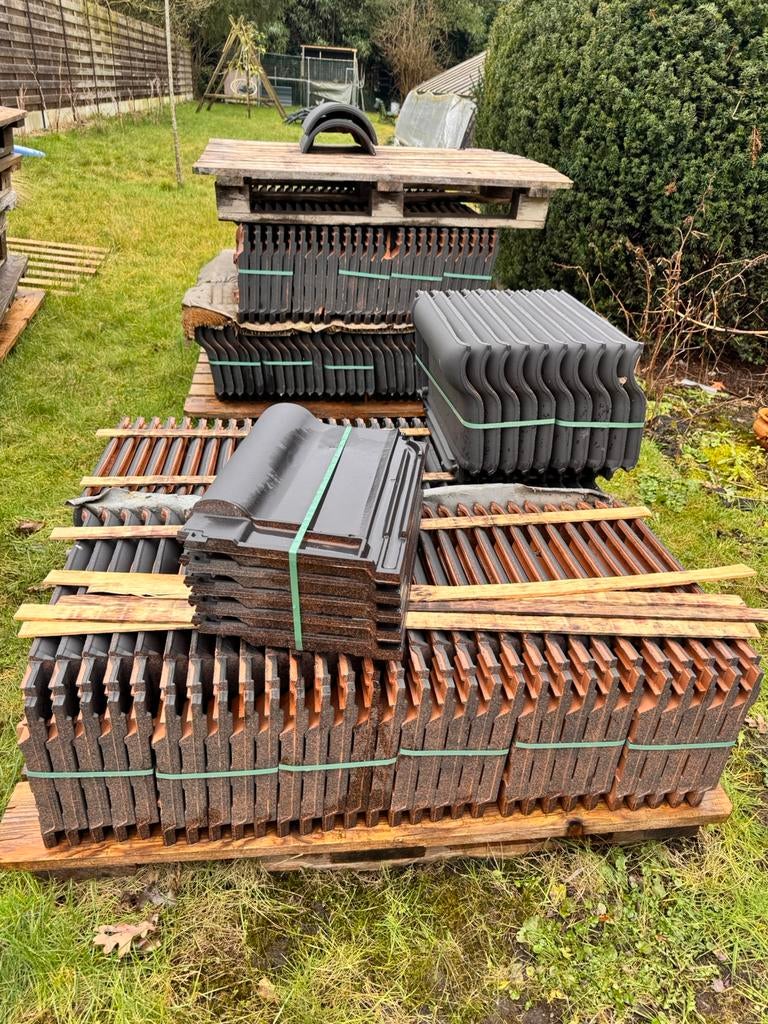 Dakpannen ALEGRA 10SE, Doe-het-zelf en Bouw, Ophalen, Zo goed als nieuw, Dakpannen