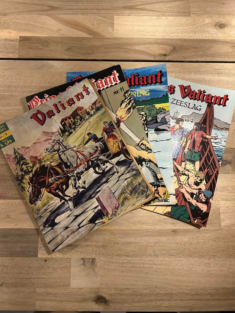 Prins Valiant bundel, Boeken, Stripverhalen, Gelezen, Meerdere stripboeken, Ophalen