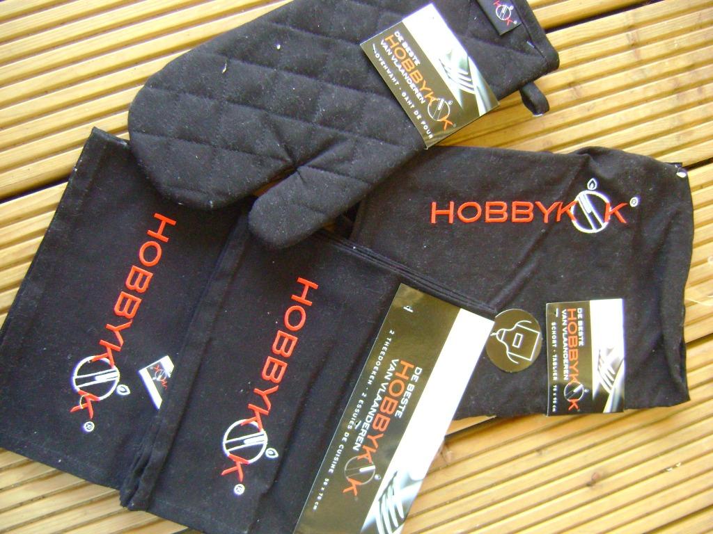 HOBBYKOK : theedoek, short en ovenwant --- nieuw, Ophalen of Verzenden, Nieuw, Zwart, Schort