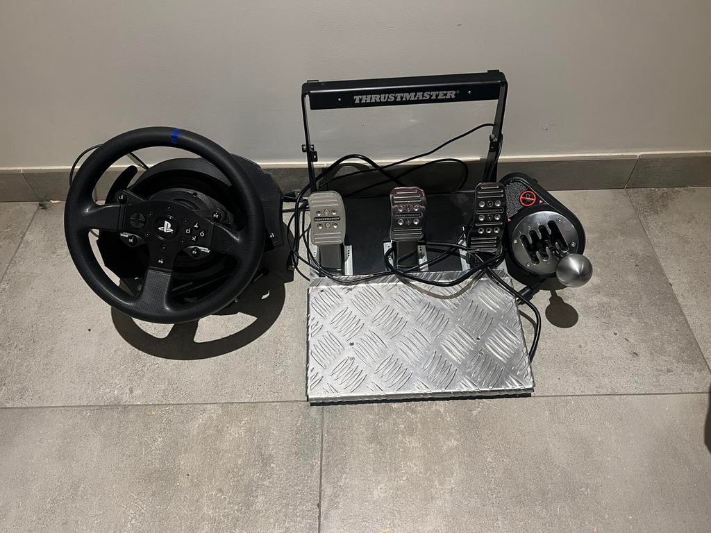 Thrustmaster t300, Games en Spelcomputers, Ophalen, Gebruikt