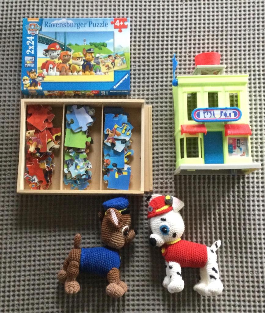 5 stuks Paw Patrol (puzzels, toren en knuffels), Ophalen of Verzenden, Gebruikt