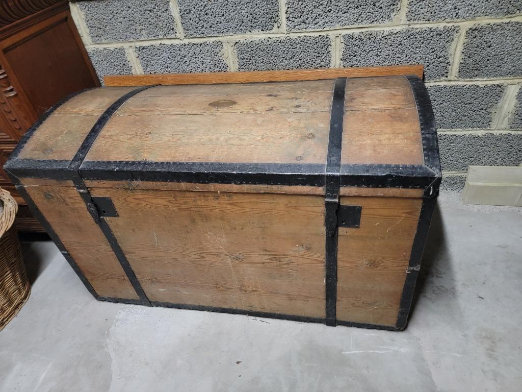 Grand coffre ancien, Maison & Meubles, Accessoires pour la Maison | Coffres, 50 à 75 cm, 50 à 75 cm, 100 à 150 cm, Enlèvement