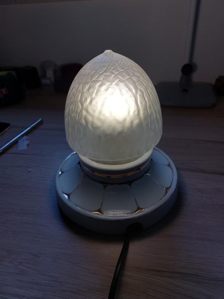 Lamp porselein. Glazen matte lamp. 18cm/20cm., Antiek en Kunst, Ophalen