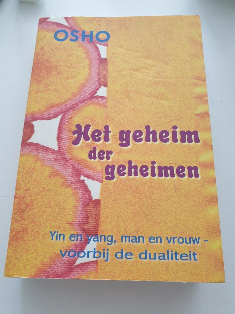 Osho - Het geheim der geheimen, Boeken, Filosofie, Gelezen, Ophalen of Verzenden