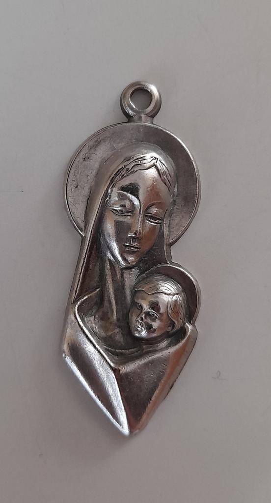 Verzilverde Madonna met kind, Ophalen of Verzenden