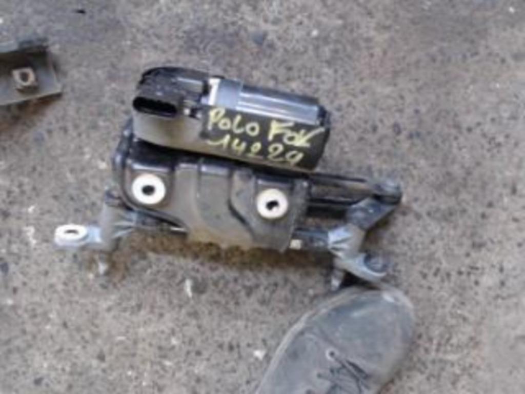 Moteur essuie glace avant VW Fox 2005-2011 LP/14224, Ophalen, Gebruikt