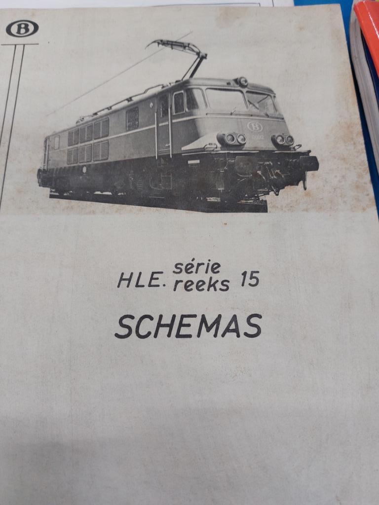 Locomotive  type 150  manuels techniques - Prix réduit, Enlèvement ou Envoi, Comme neuf, Autres types