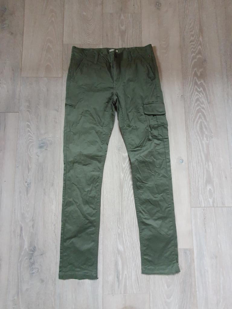 groene cargobroek Tommy Hilfiger maat 164, Broek, Ophalen of Verzenden, Jongen, Tommy Hilfiger