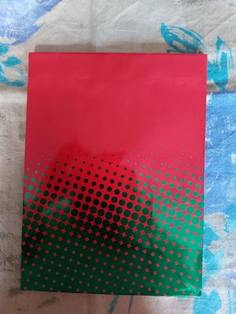 sac cadeau, Enlèvement ou Envoi, Neuf