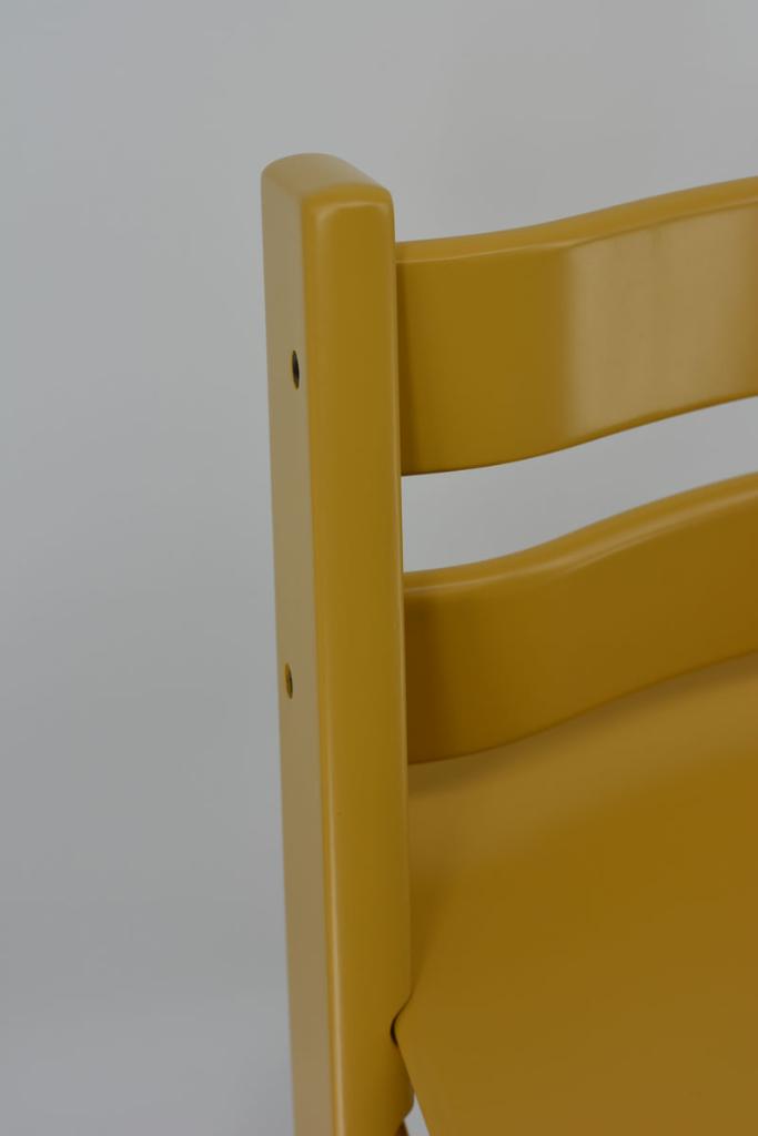 Stokke Tripp Trapp Sunflower Yellow – Refurbished model, Kinderen en Baby's, Kinderstoelen, Verzenden, Zo goed als nieuw, Meegroeistoel