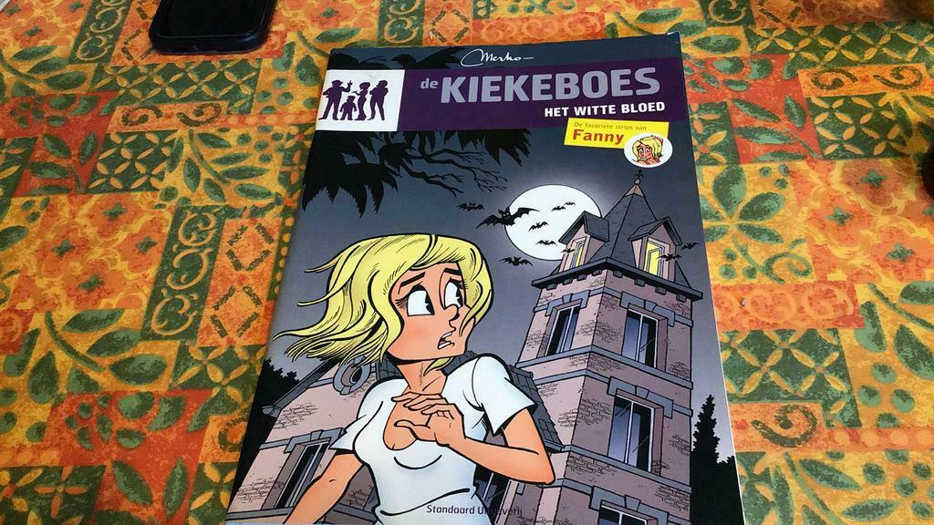 De kiekeboes (r), Eén stripboek, Ophalen of Verzenden, Zo goed als nieuw, Merho