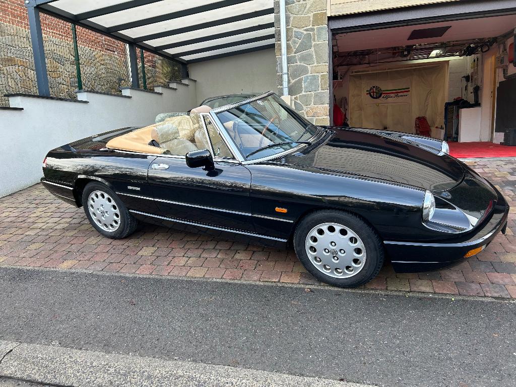 Alfa Romeo spider 2.0 115A1, Autos, 90 kW, Cuir et Alcantara, Achat, Beige