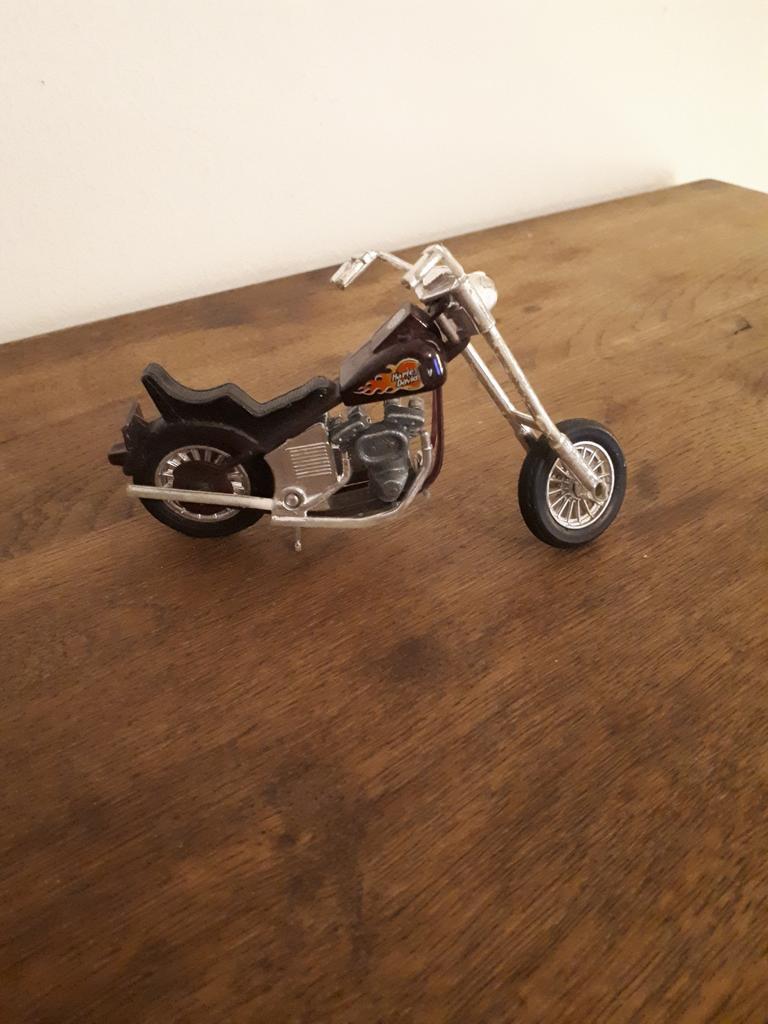 Matchbox - Harley Davidson - chopper, Ophalen of Verzenden, Zo goed als nieuw, Motor