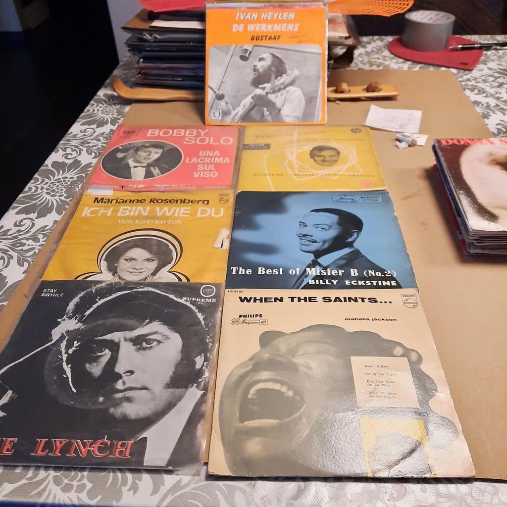 Singeltjes , oud , Vlaams en andere ( De Strangers ), Ophalen of Verzenden