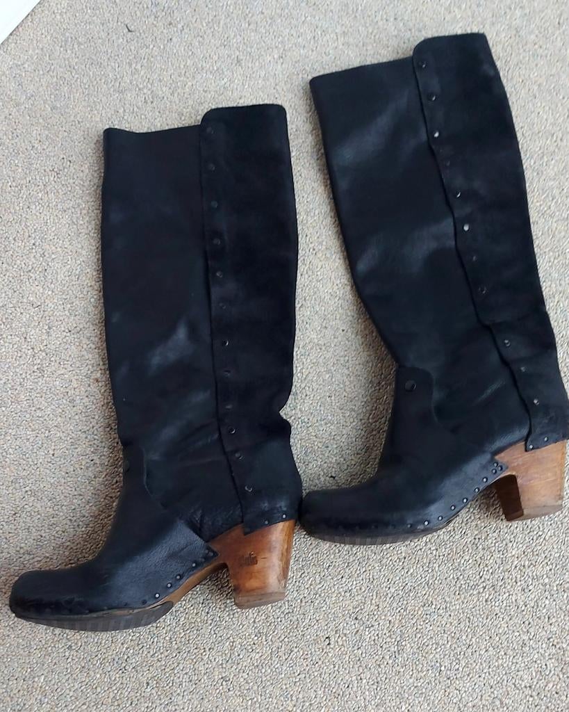 Bottines hautes noires Vialis taille 39, Vêtements | Femmes, Enlèvement ou Envoi