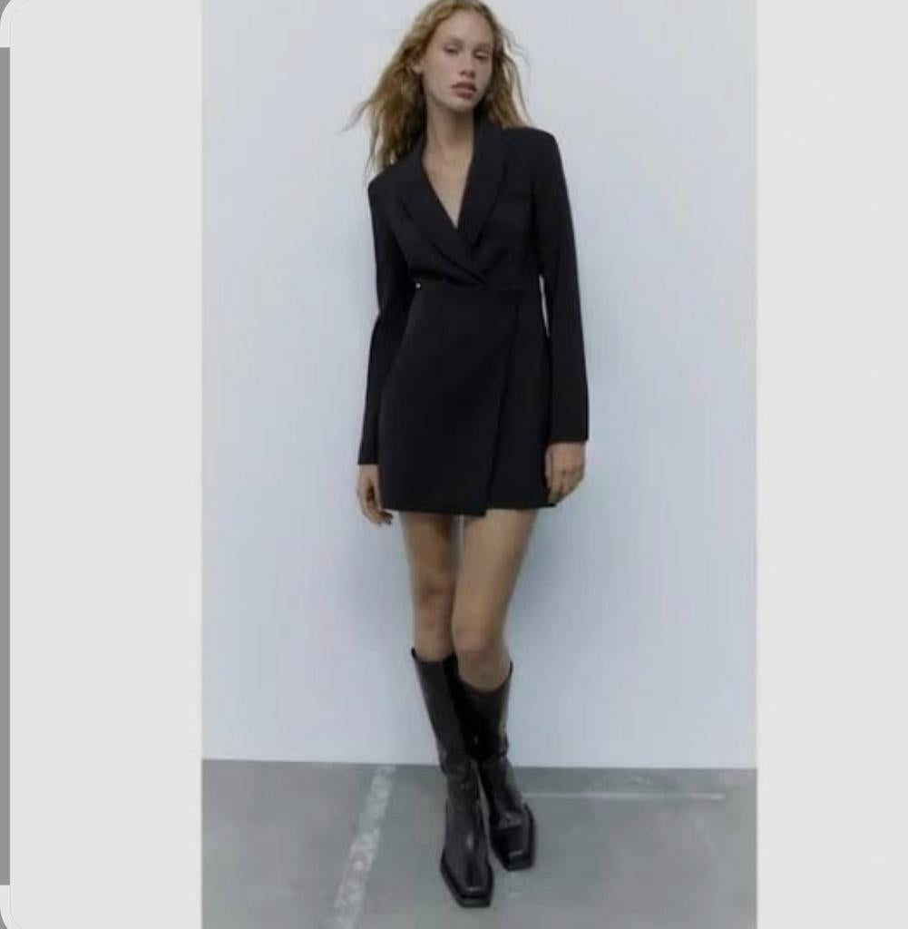 Zwart kleed met schoudervulling en strik, Kleding | Dames, Ophalen of Verzenden, Zwart