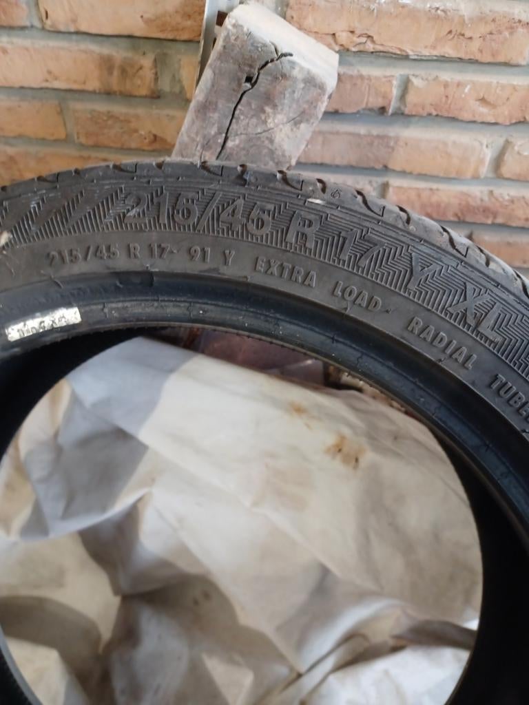 Pneu 215/45 R 17 y xl, Enlèvement ou Envoi, Comme neuf
