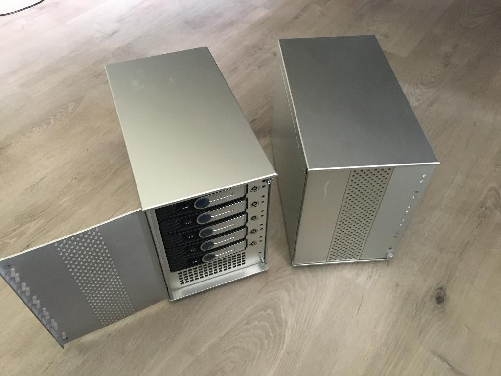 Sonnet Fusion 500P – 5-Bay RAID Enclosure (No Drives), Ophalen of Verzenden, Zo goed als nieuw, Extern, SATA