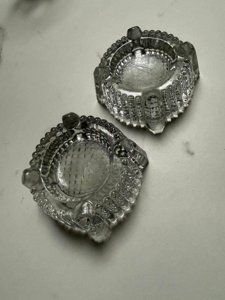 2 retro glazen voetjes kachel radiator, Ophalen